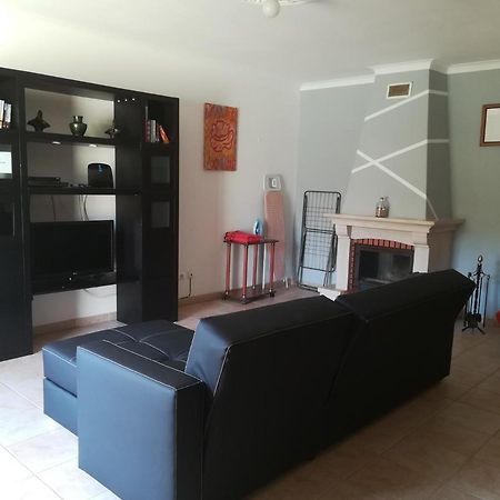 Holiday House Αλμπουφέιρα Εξωτερικό φωτογραφία